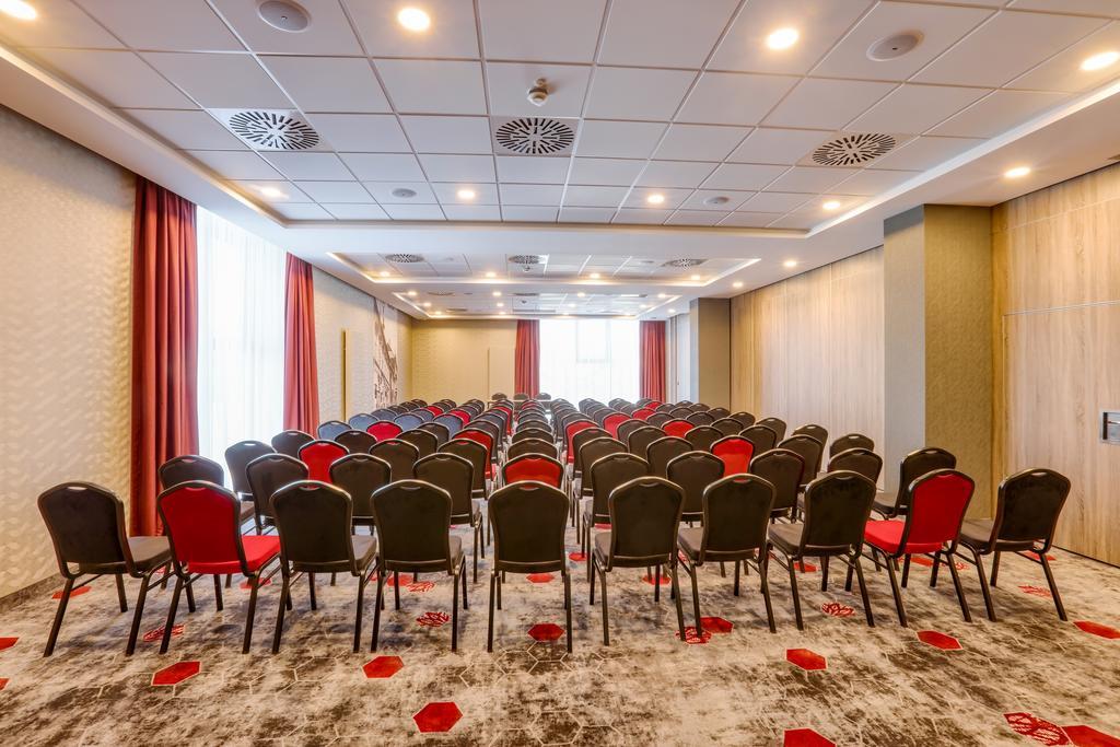 Hotel Ibis Styles Nowy Sącz Exterior foto